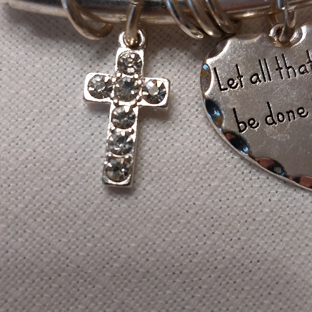 Silvertone Vintage Artisan Bracelet with Inspirational Charms Heart Cross NWOT